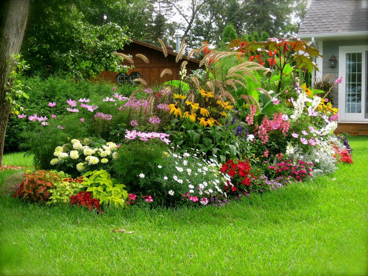 Beautiful Home Garden Backyard Decoration